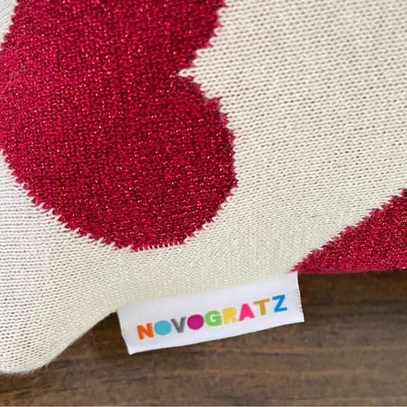 ⭐️ Novogratz Heart Design Rectangle Soft Comfortable Pillow Red Cream Color - Picture 2 of 6